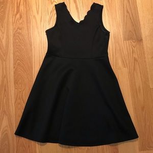 Black scalloped kids dress